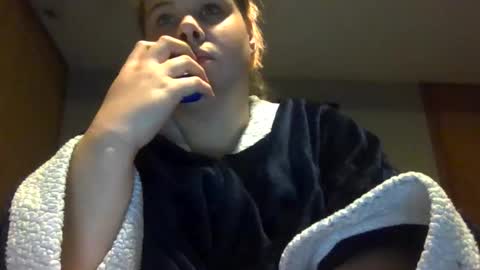 Snapshot of devykitten2018 chatting on January 30, 3:55 am devykitten online show from January 30, 3:55 am