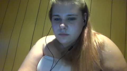 Snapshot of devykitten2018 chatting on February 1, 7:05 am devykitten online show from February 1, 7:05 am