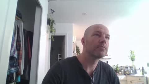 dex12112111 online show from April 30, 6:47 pm