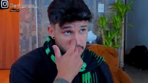 Snapshot of deymon_scott chatting on October 24, 8:27 pm JULIAN online show from October 24, 8:27 pm