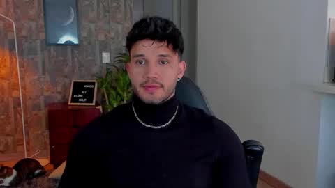 Snapshot of deymon_scott chatting on December 20, 8:38 pm JULIAN online show from December 20, 8:38 pm