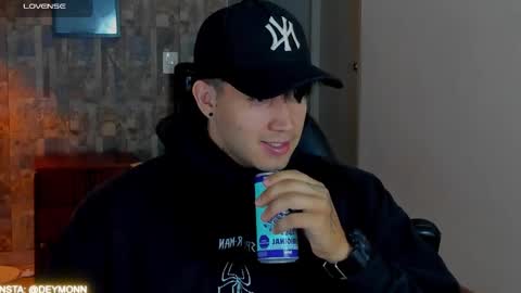 Snapshot of deymon_scott chatting on February 26, 11:26 pm JULIAN online show from February 26, 11:26 pm