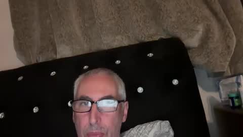 Snapshot of dfraserc chatting on May 27, 2:30 am dfraserc online show from May 27, 2:30 am
