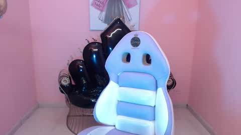 Dhalton online show from February 15, 1:52 pm