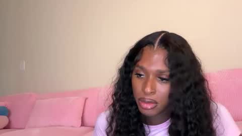 Dolly online show from December 3, 5:15 am