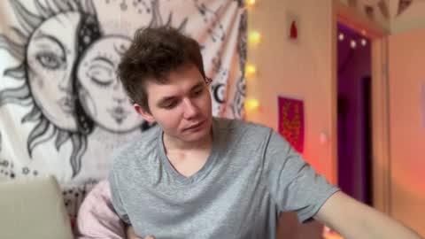 Snapshot of di_n_alex chatting on December 27, 9:50 am Di Alex online show from December 27, 9:50 am