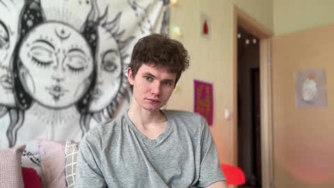 Snapshot of di_n_alex chatting on January 18, 9:56 am Di Alex online show from January 18, 9:56 am