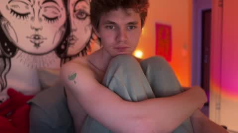 Snapshot of di_n_alex chatting on January 30, 2:15 pm Di Alex online show from January 30, 2:15 pm