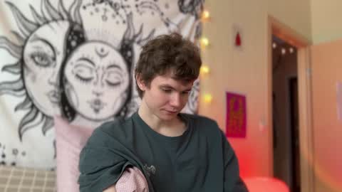 Snapshot of di_n_alex chatting on February 2, 10:13 am Di Alex online show from February 2, 10:13 am