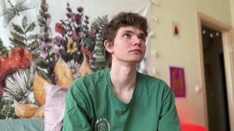 Snapshot of di_n_alex chatting on February 21, 10:07 am Di Alex online show from February 21, 10:07 am