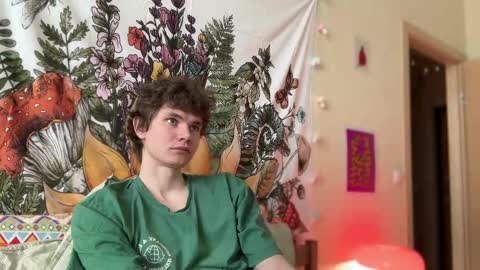 Snapshot of di_n_alex chatting on February 27, 10:37 am Di Alex online show from February 27, 10:37 am