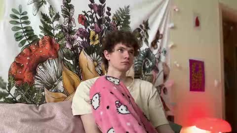 Snapshot of di_n_alex chatting on March 5, 10:22 am Di Alex online show from March 5, 10:22 am