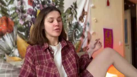 Snapshot of di_n_alex chatting on March 9, 2:10 pm Di Alex online show from March 9, 2:10 pm