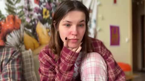 Snapshot of di_n_alex chatting on March 12, 1:30 pm Di Alex online show from March 12, 1:30 pm