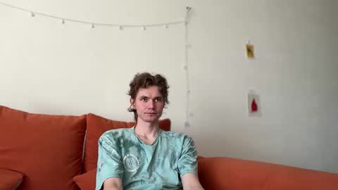 Snapshot of di_n_alex chatting on September 15, 8:47 am Di Alex online show from September 15, 8:47 am