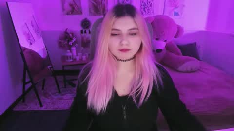 Dia online show from March 16, 7:18 pm