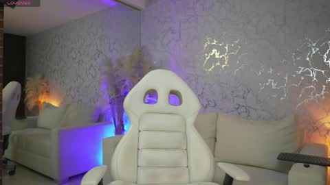 Diego online show from May 18, 11:10 pm