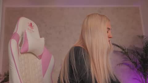 Thea online show from March 12, 4:46 pm