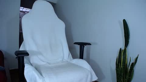 Snapshot of diamond_black00 chatting on January 15, 9:20 pm MaSSimo online show from January 15, 9:20 pm