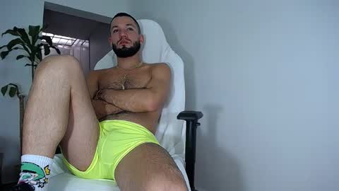 Snapshot of diamond_black00 chatting on March 5, 9:48 pm MaSSimo online show from March 5, 9:48 pm