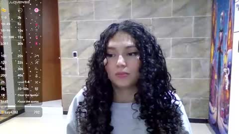 Snapshot of diamond_curls05 chatting on July 28, 4:39 pm DiamondCurls online show from July 28, 4:39 pm
