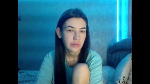 Snapshot of diamond_dana chatting on December 14, 12:05 am Diamond Dana online show from December 14, 12:05 am