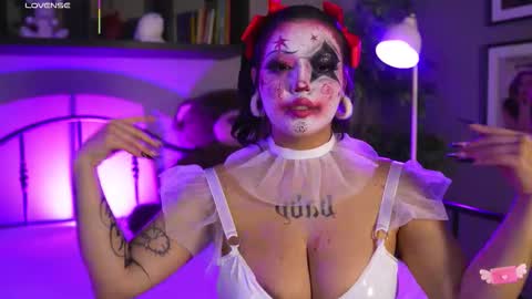 Snapshot of diamond_dustt chatting on October 26, 9:53 pm Diamond online show from October 26, 9:53 pm