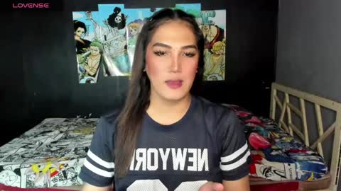 Snapshot of diamond_foxy chatting on May 21, 8:21 am Wency online show from May 21, 8:21 am