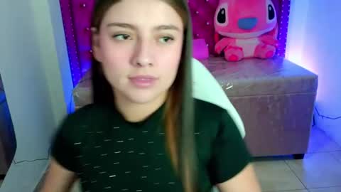 diamond_juliana_ online show from July 17, 3:02 am