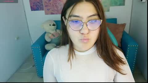 Snapshot of diamondfox_m chatting on May 16, 10:01 am Your Diamond online show from May 16, 10:01 am