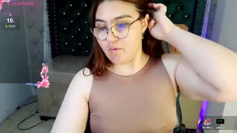 Snapshot of diamondfox_m chatting on June 11, 12:25 pm Your Diamond online show from June 11, 12:25 pm