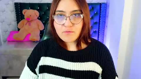 Snapshot of diamondfox_m chatting on June 25, 10:42 am Your Diamond online show from June 25, 10:42 am