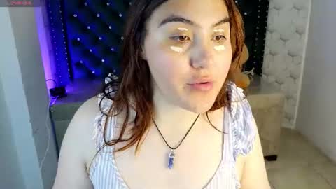 Snapshot of diamondfox_m chatting on July 17, 10:55 am Your Diamond online show from July 17, 10:55 am