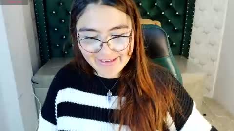 Snapshot of diamondfox_m chatting on July 28, 3:43 pm Your Diamond online show from July 28, 3:43 pm