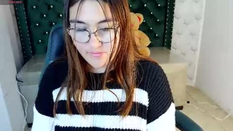 Snapshot of diamondfox_m chatting on July 28, 7:39 pm Your Diamond online show from July 28, 7:39 pm