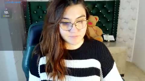 Snapshot of diamondfox_m chatting on July 31, 1:10 pm Your Diamond online show from July 31, 1:10 pm