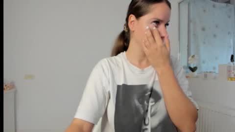 diamondkay_ online show from November 14, 8:13 am