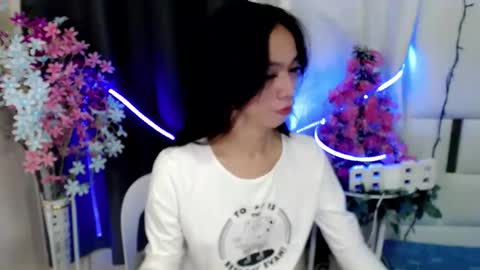 Snapshot of diamondnaked69 chatting on November 2, 7:38 pm amera online show from November 2, 7:38 pm