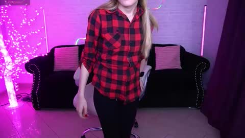 DiamondNina online show from February 28, 9:05 pm