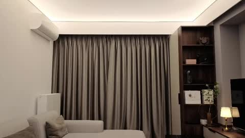 Iris online show from May 31, 7:37 pm
