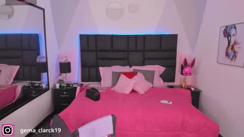 Diana Tamayo online show from October 21, 8:42 pm