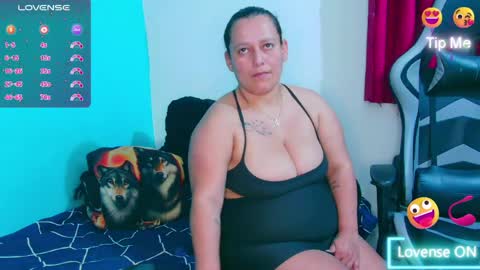 Diana Lozano online show from April 29, 4:05 am
