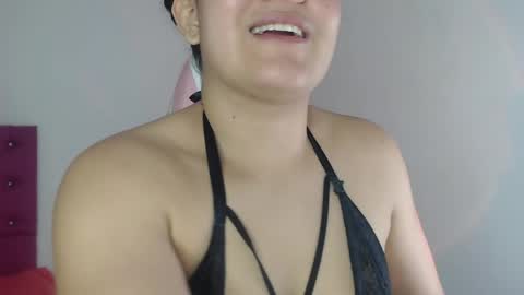 Snapshot of diana_muscle chatting on May 14, 1:01 am diana online show from May 14, 1:01 am