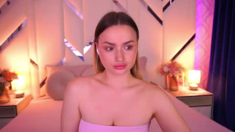 Snapshot of diana_nova chatting on April 17, 12:30 pm diana_nova online show from April 17, 12:30 pm