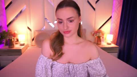 Snapshot of diana_nova chatting on April 20, 6:27 am diana_nova online show from April 20, 6:27 am