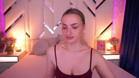Snapshot of diana_nova chatting on May 16, 6:21 am diana_nova online show from May 16, 6:21 am