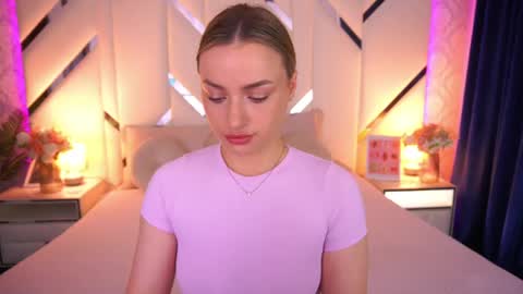 Snapshot of diana_nova chatting on May 17, 5:49 am diana_nova online show from May 17, 5:49 am