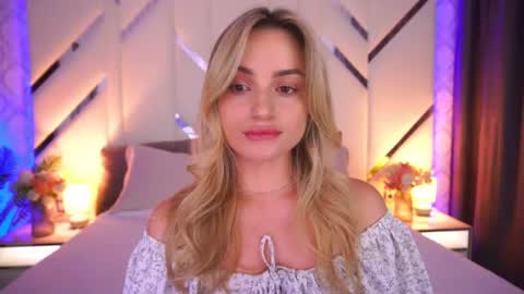 Snapshot of diana_nova chatting on July 9, 12:53 pm diana_nova online show from July 9, 12:53 pm