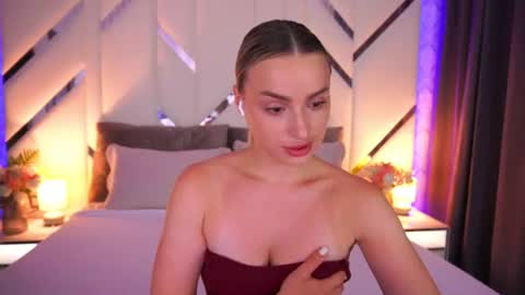 Snapshot of diana_nova chatting on July 14, 1:50 pm diana_nova online show from July 14, 1:50 pm