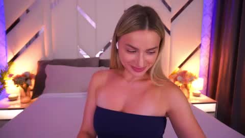 Snapshot of diana_nova chatting on July 19, 12:53 pm diana_nova online show from July 19, 12:53 pm